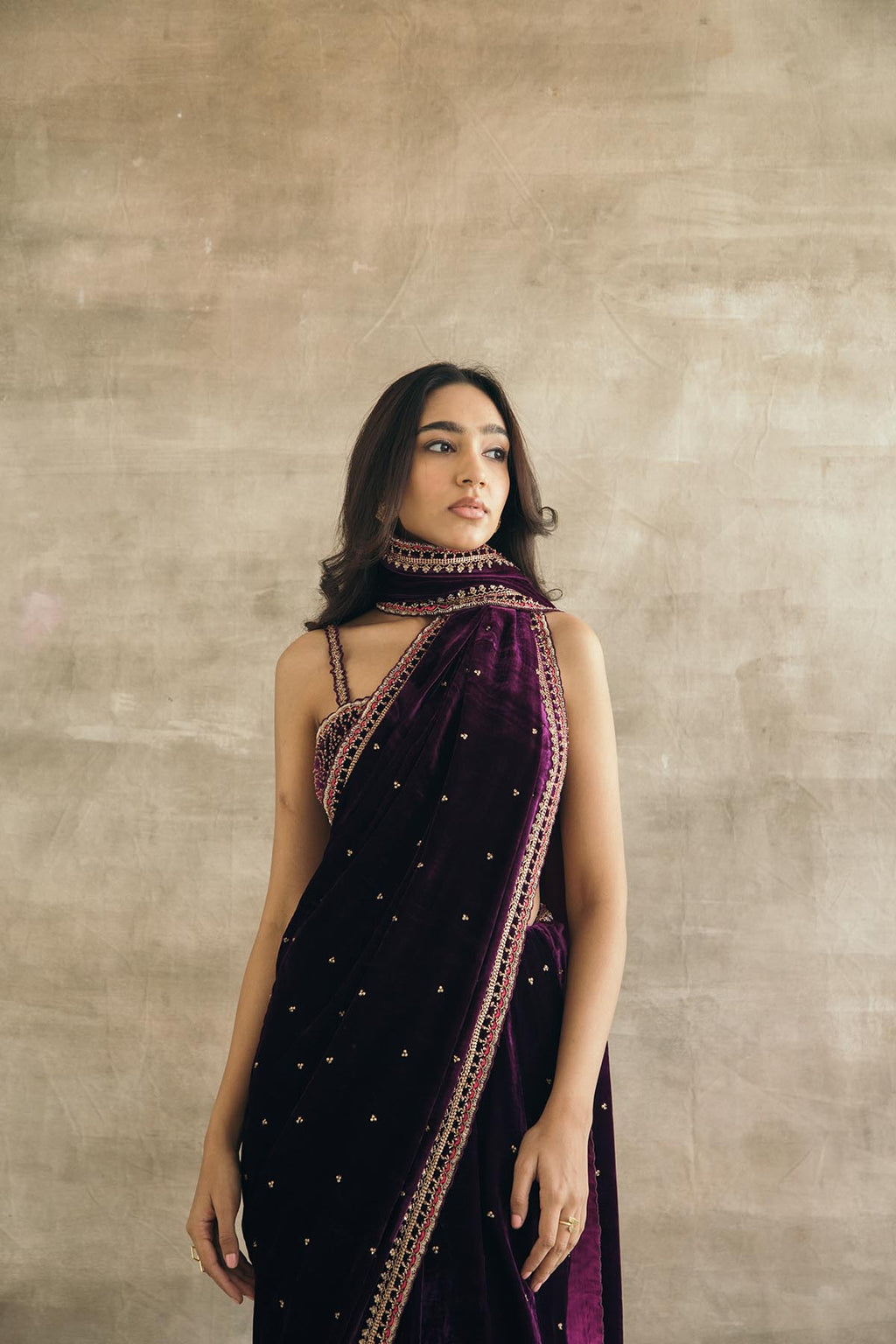 Premium Purple Gorgeous Velvet Saree with Sequin, Dori & Thread Work – Unstitched Blouse & Belt