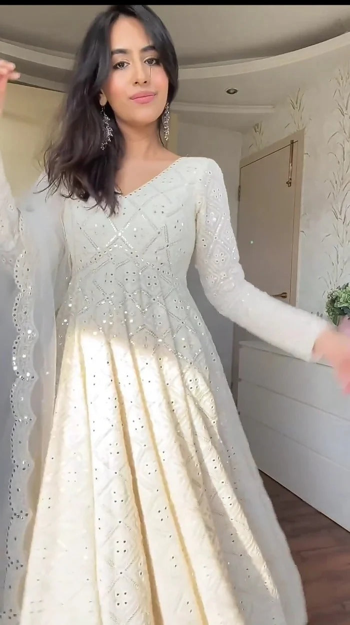 Aniska Lakhnavi Embroidered Work Anarkali Suit Set